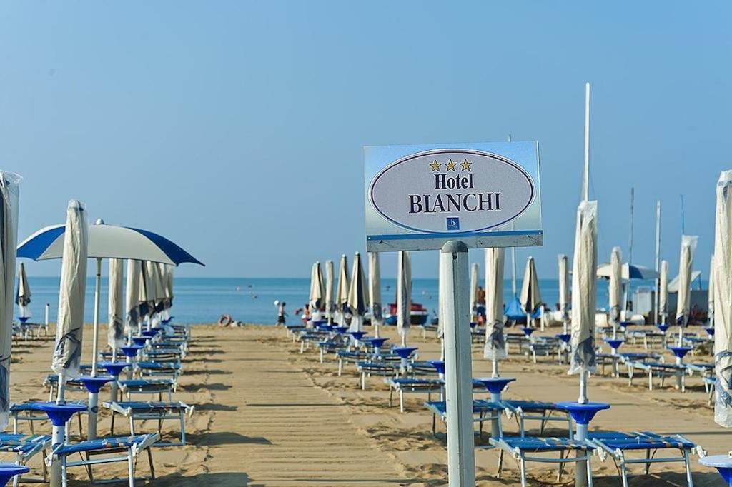Appartamenti Bianchi Bibione Exteriör bild
